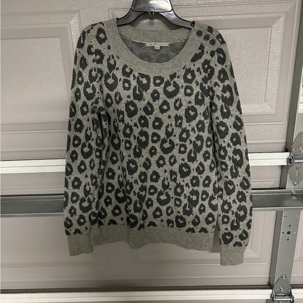 Gap women’s sweater